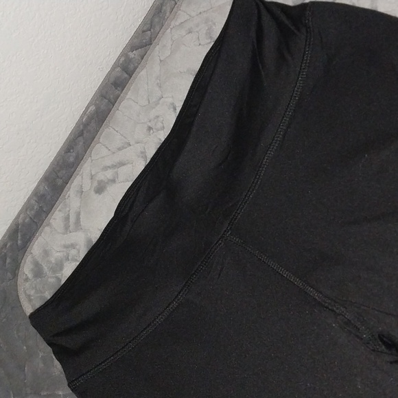 NWT Crivit Capri Yoga Pants - Picture 2 of 4